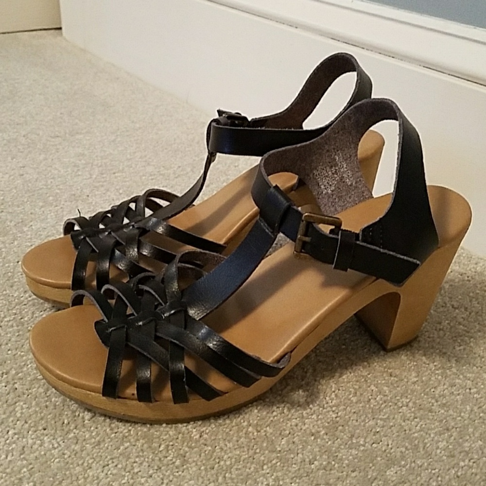 Woven Clogs